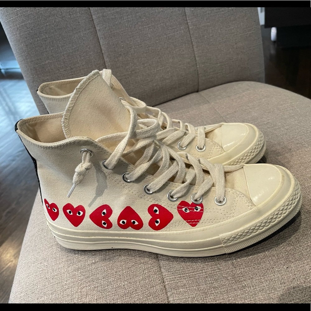 COMME DES GARÇON PLAY Emblem Hi Top Sneakers